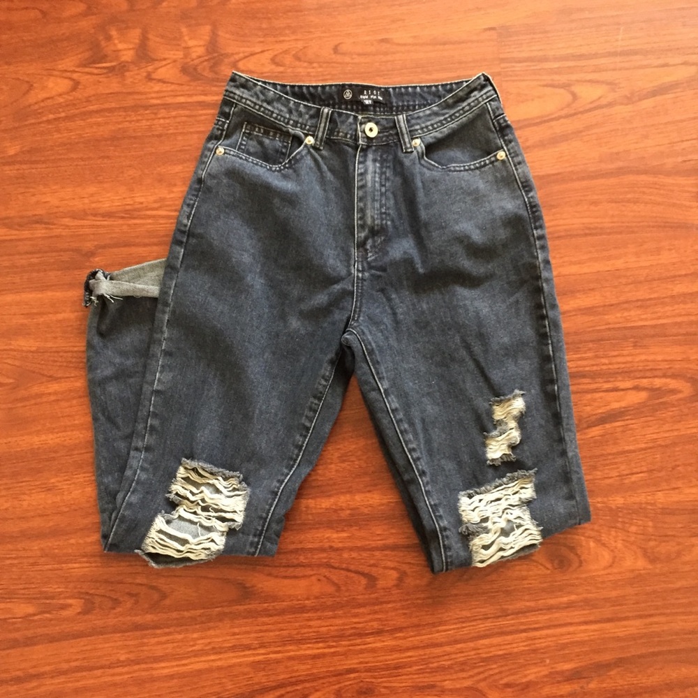 ❌SOLD❌RIOT (misguided) high waist jeans